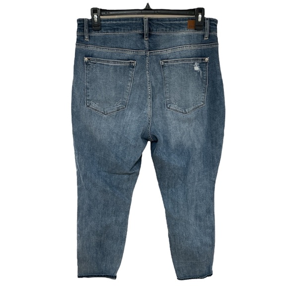 Judy Blue Distressed Boyfriend Jeans 16W - Picture 2 of 8